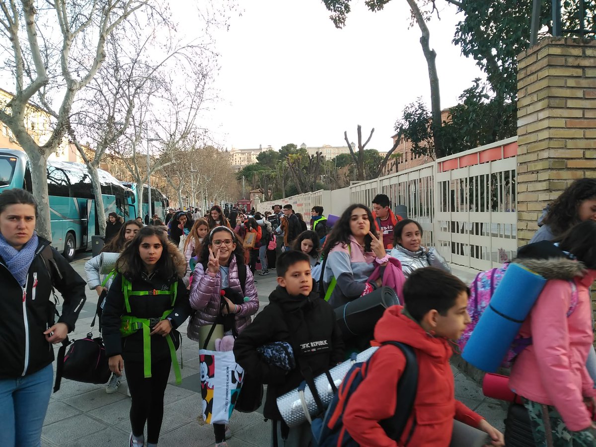 jymvedruna's tweet photo. Los niños de 5° y 6° de Primaria ya están en @VedrunaToledo en su primer encuentro intercolegial. ¡Felices por poder conocer a otros niños Vedruna! 🥰 #SomosVedruna #SomosFamilia #PrePascua #EscuelasCatólicas https://t.co/jVJ4PvHV9D