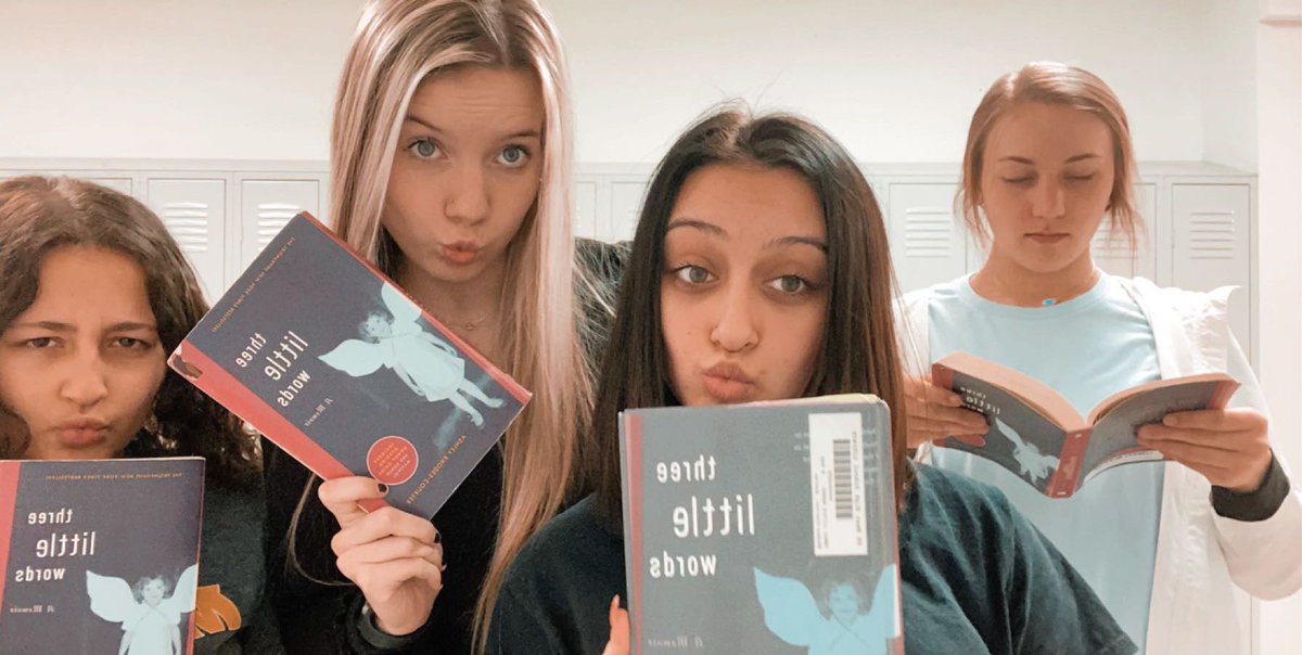lauren_fayyy's tweet photo. @RhodesCourter your book was great 🥰 @EmilyLammers3 @sophiaamarie11 @abbiedupske https://t.co/hdp9KSJ4S1