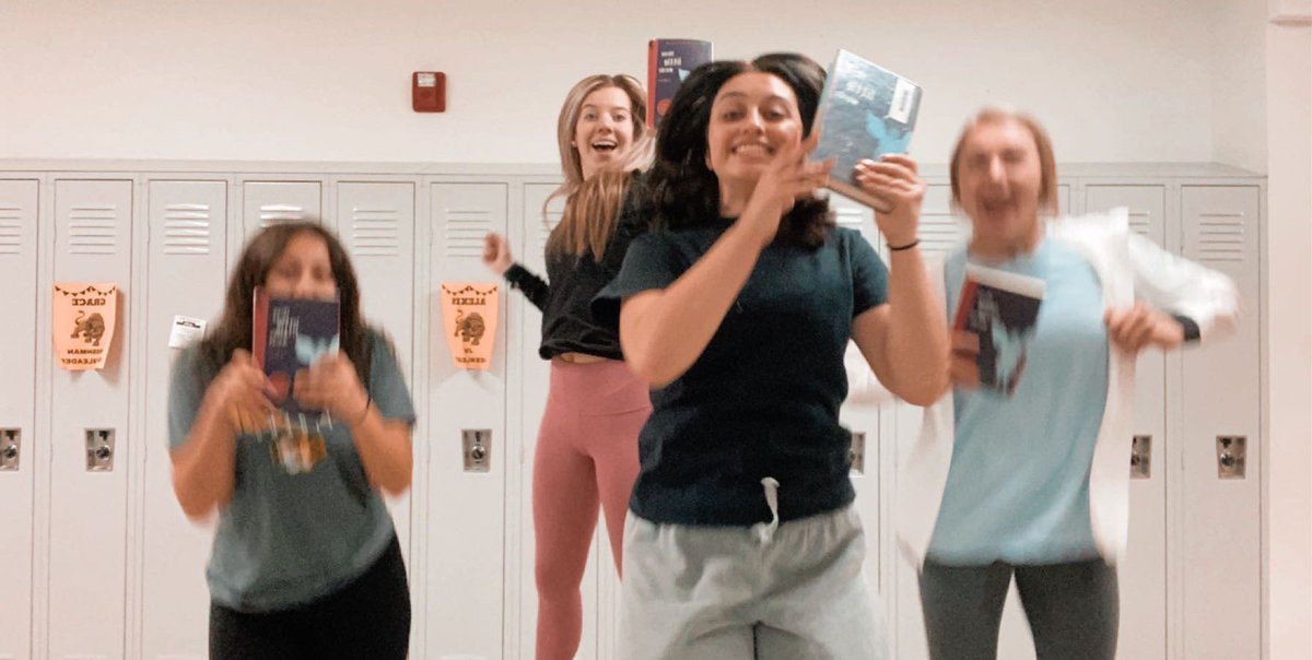 lauren_fayyy's tweet photo. @RhodesCourter your book was great 🥰 @EmilyLammers3 @sophiaamarie11 @abbiedupske https://t.co/hdp9KSJ4S1