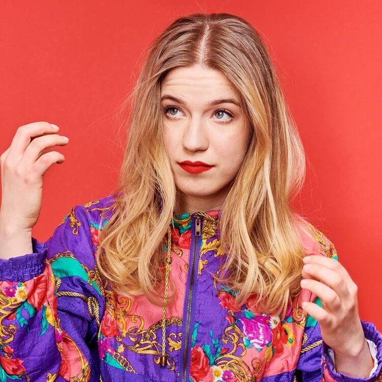 'The Paradise Club' - a new stand-up comedy night - will be happening here every month!!! And money raised from the night is going to support <a href="/ELOP_LGBT/">🏳️‍🌈elop LGBT mental health and wellbeing</a> 🏳️‍🌈 The headliner for the first show on 11 March is the amazing <a href="/rocknrolga/">Olga Koch</a> 👇

Book your £5 tix  stmargaretshouse.org.uk/whats-on-backe…