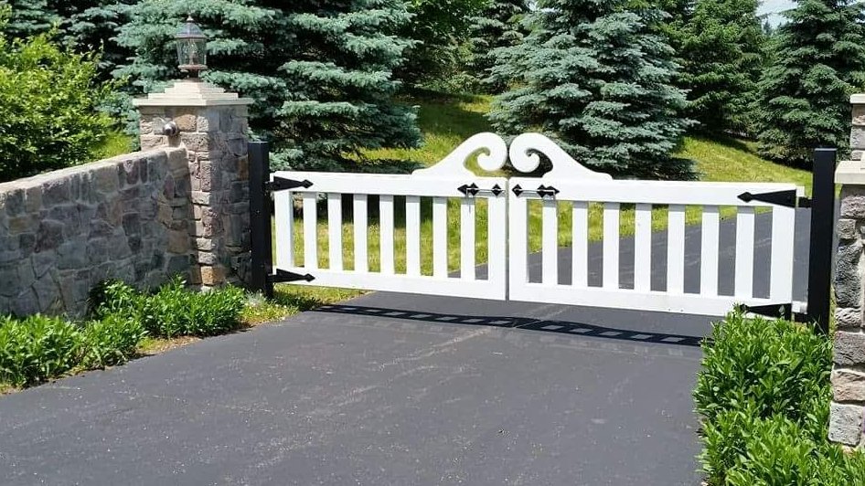 Peerless Fence tweet media