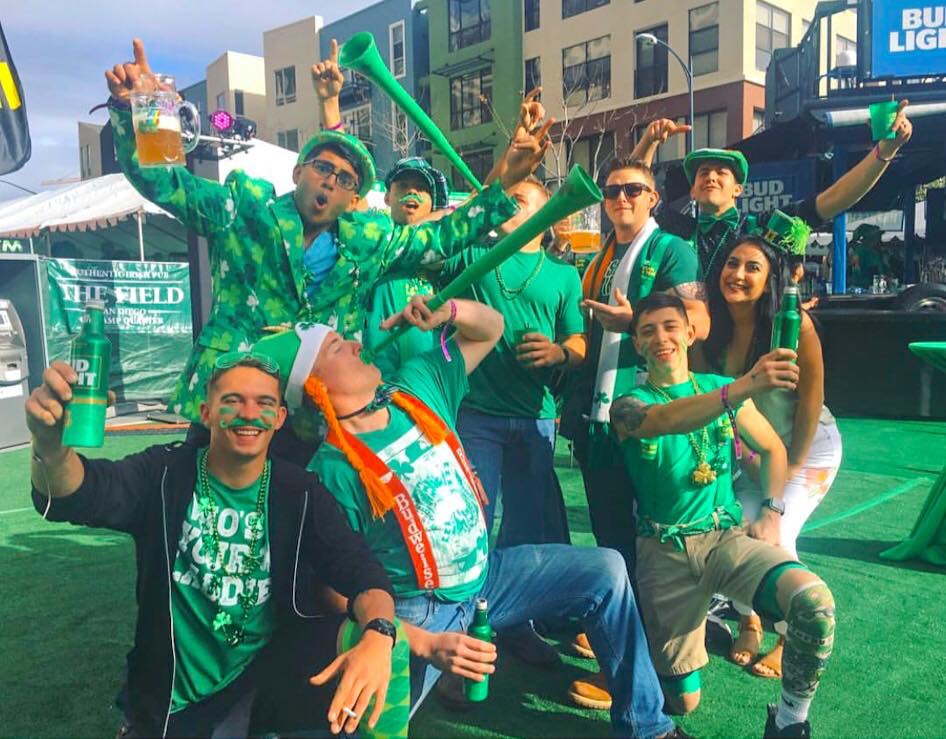 SDBlockParties's tweet image. FEELIN LUCKY?🍀✨#ShamROCK is coming up Sat, 3/14 from 2PM to MID! 

Party like a [VIP] and enjoy 7 complimentary drinks, VIP restroom access, VIP Irish Pub access &amp;amp; free stew from @FieldIrishPub!

Tix increase Friday 3/13 at MID! Get your VIP tix for only $109 ($129 day of)!