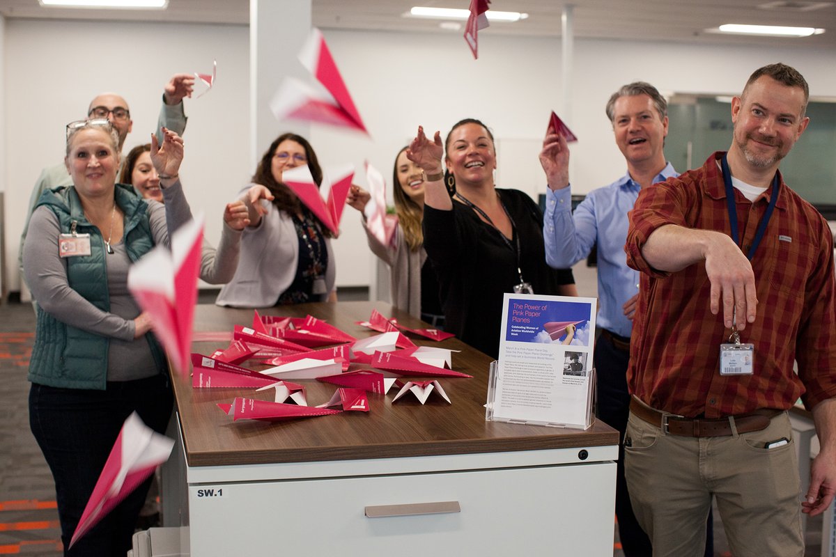 CraneAE's tweet photo. We're proud to recognize all the Crane A&E women who move our business and aerospace industry forward. We're celebrating Women of Aviation Week by taking the WOAW Pink Paper Plane Challenge. #WomenOfAviationWeek #PinkPaperPlane #ChangeTheFaceOfAviation
➡️ https://t.co/mEj3OmSnJW https://t.co/IHm3lxboQI