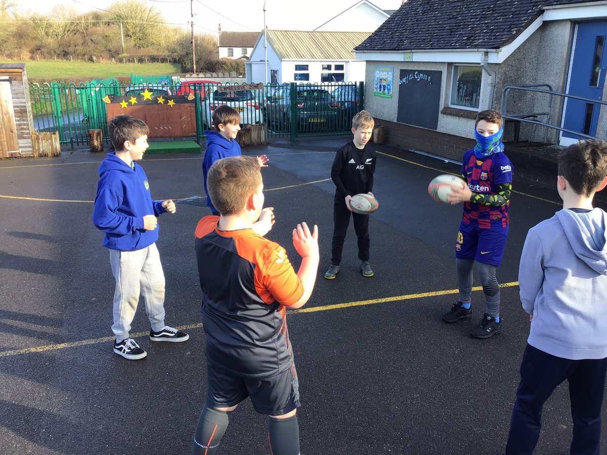 Llanrhidian Primary tweet media