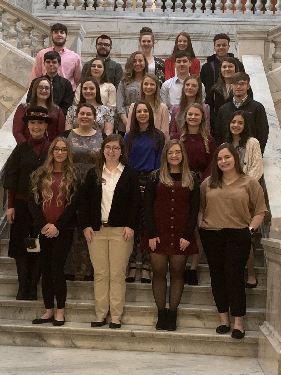 washcogifted's tweet photo. Excellent and informative day at the Capitol with WC Teen Leadership. Heard some debate over Ky’s budget. Special thanks to Rep. Kim King and her office for seeing us and providing refreshments. #WCPride #WCGT https://t.co/N7CkujBGpV
