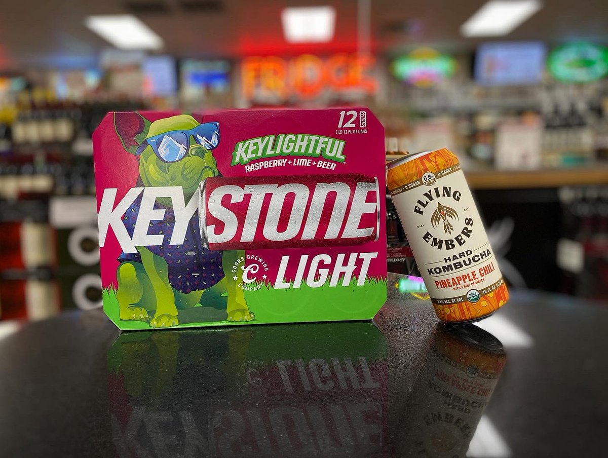 shopfridge's tweet photo. We made it! It is FUN STUFF FRIDAY once again!
Come try the #lemonade #budlight ! by itself or in the #mixpack 🍋 perfect for this warm weekend☀️
AND try the new #pineapplechili 🍍 hard kombucha! OR the #keystonelight #raspberrylime beer in a 12pk!🤯 https://t.co/9bsZpVSxrU