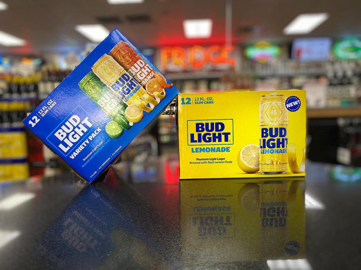 shopfridge's tweet photo. We made it! It is FUN STUFF FRIDAY once again!
Come try the #lemonade #budlight ! by itself or in the #mixpack 🍋 perfect for this warm weekend☀️
AND try the new #pineapplechili 🍍 hard kombucha! OR the #keystonelight #raspberrylime beer in a 12pk!🤯 https://t.co/9bsZpVSxrU