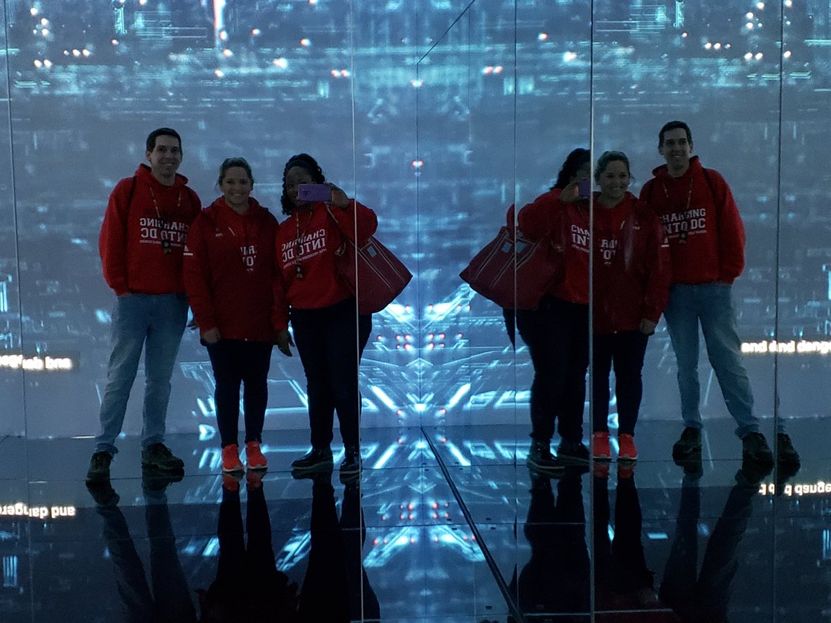 ArtWithWithers's tweet photo. Best dual selfie Ever with @turleydw @ashlyn_scruggs @AFMSChargers #ChargingIntoDC ❤💙❤💙 https://t.co/CJFUuDynv6
