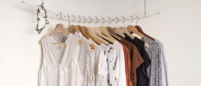 JIFFYSTEAMER's tweet photo. With spring around the corner, it's time to change over your #closet. Here are Jiffy's tips on how to create a warm-weather wardrobe that #sparksjoy. https://t.co/vnOnqAeXxZ https://t.co/J3lkGjJKPT