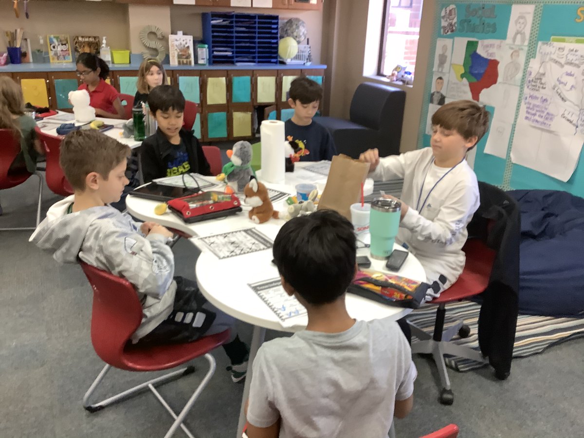 mcsmithSTEAM's tweet photo. 4th grade is celebrating Texas today with Mr. O’Connor leading the class in Bingo and Kahoot. #lakeside1920 https://t.co/W7EJRqaZGJ