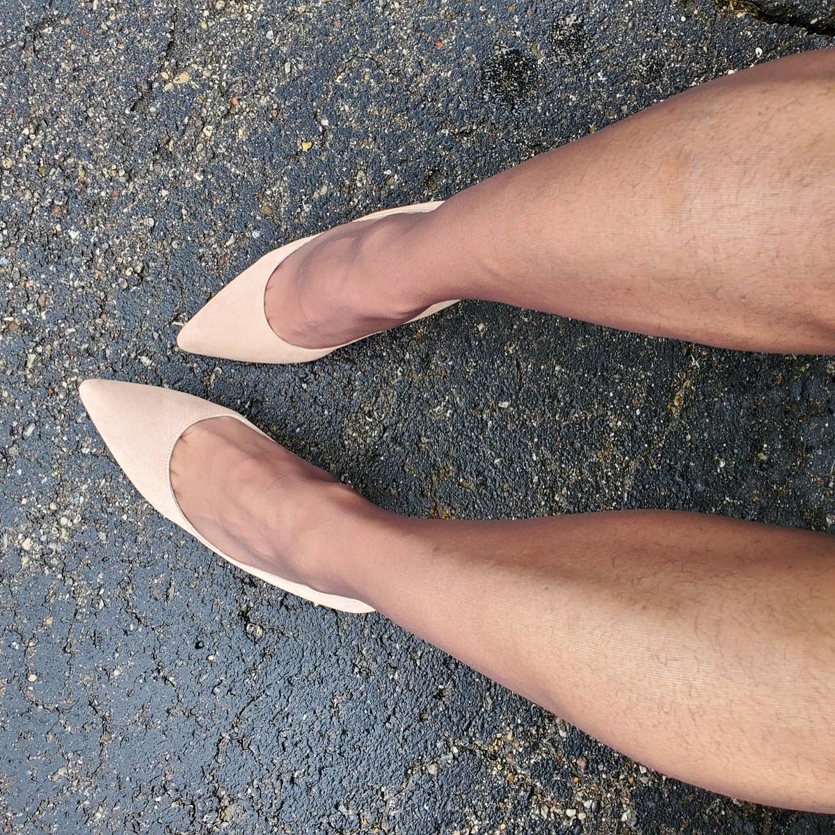Krystalkring1's tweet photo. New shoes❤❤❤ #imfromdetroit #hotlegs #crossdressersofdetroit #shoefetish https://t.co/R66YoQkn9l
