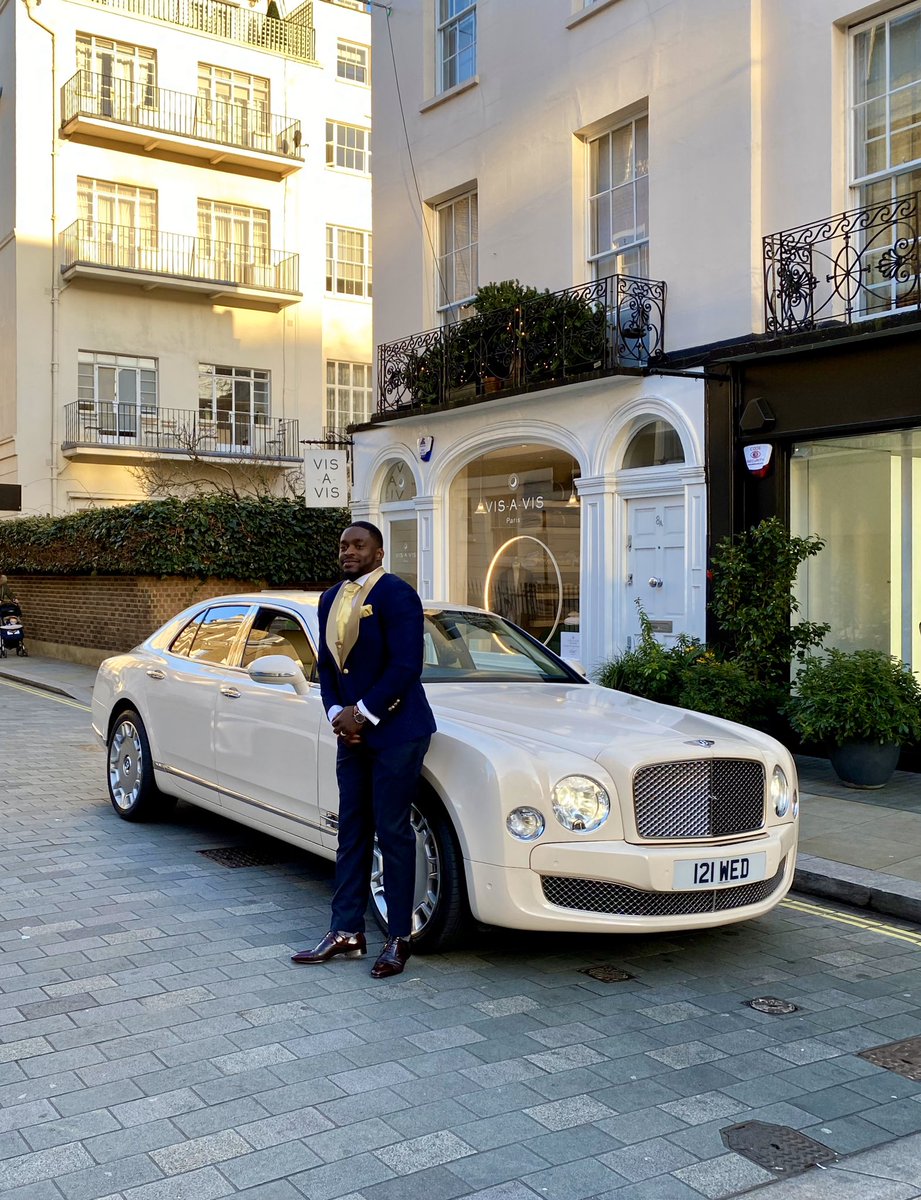 LAStretchLimos's tweet photo. Our Bentley Mulsanne #Bentleymulsanne #Bentley #WeddingCars #limoHireLondon #CarHire #brideandgroom #GantsHill #LimoHire #Limo https://t.co/dgjO7T1IlS