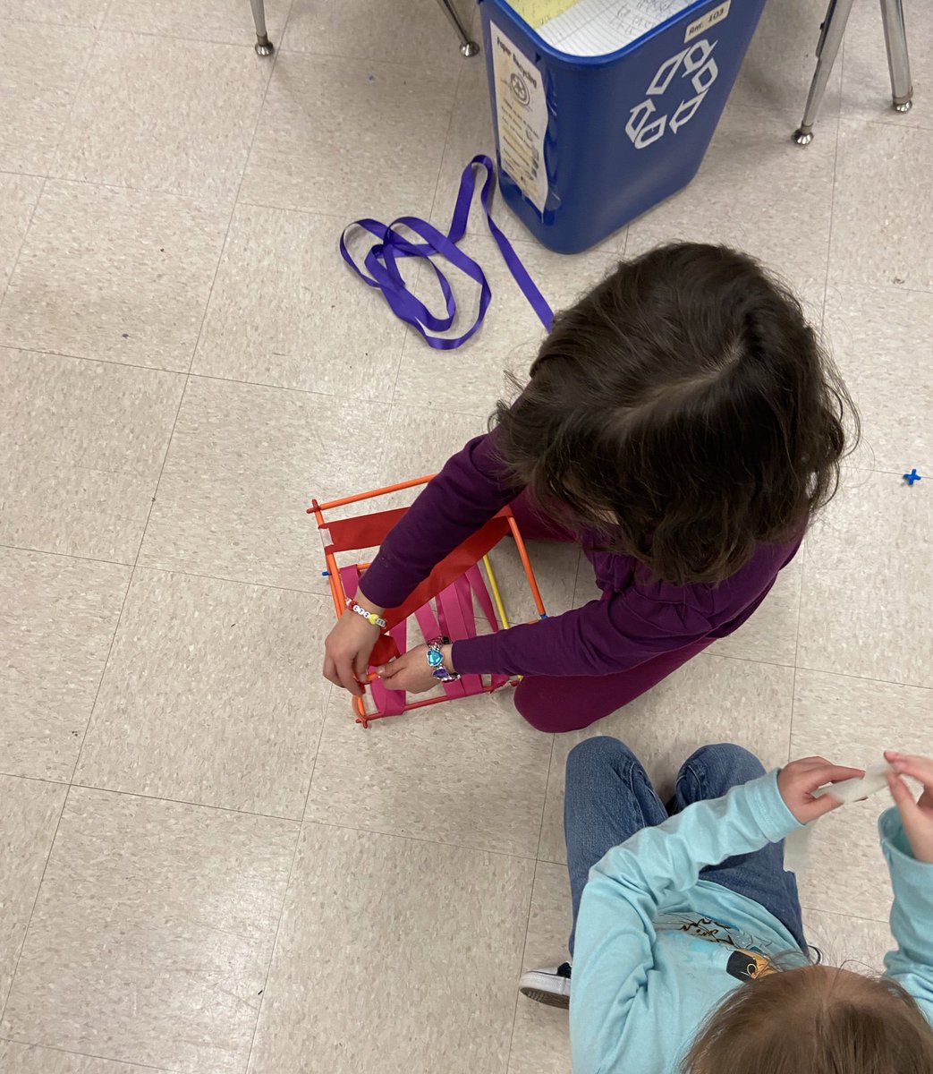 Kmtran322's tweet photo. Using a hands on approach to teaching 3D shapes- vertices, edges and lacing faces! #AACPSAwesome @RidgewayESAACPS https://t.co/c8k7oJotjp