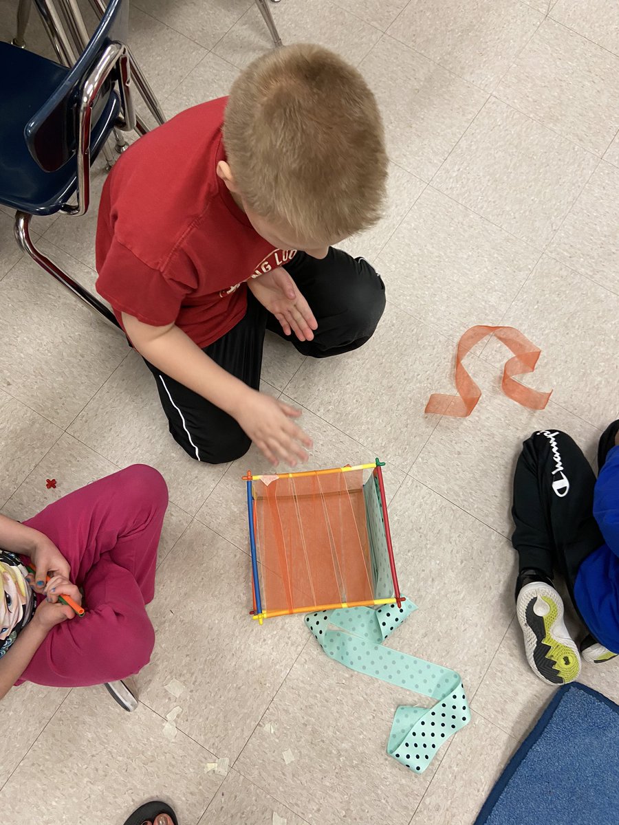 Kmtran322's tweet photo. Using a hands on approach to teaching 3D shapes- vertices, edges and lacing faces! #AACPSAwesome @RidgewayESAACPS https://t.co/c8k7oJotjp