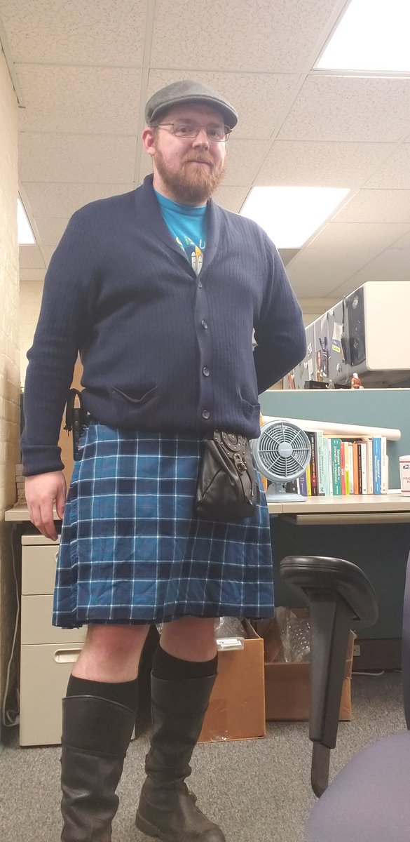 Also, #cardigan!

#librarylife #celticcalling #librarianwardrobe