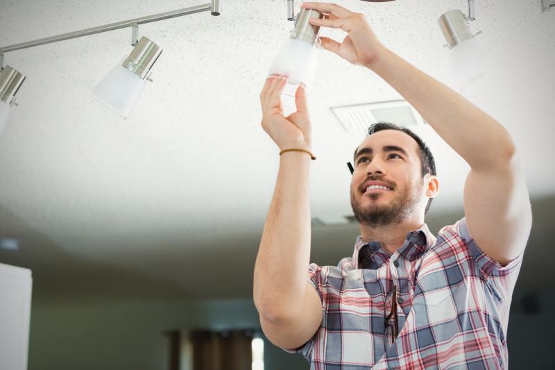 TriStateGT's tweet photo. ๐กDid you know that on average, you can reduce consumption by 75% and save $75-$198 per year just by swapping out the bulbs in your light fixtures with Energy Star LED bulbs.
๐กLearn more energy & money saving tips here: https://t.co/4InudOueTS
#energyconsuption #savemoney https://t.co/A4IOC85pzb