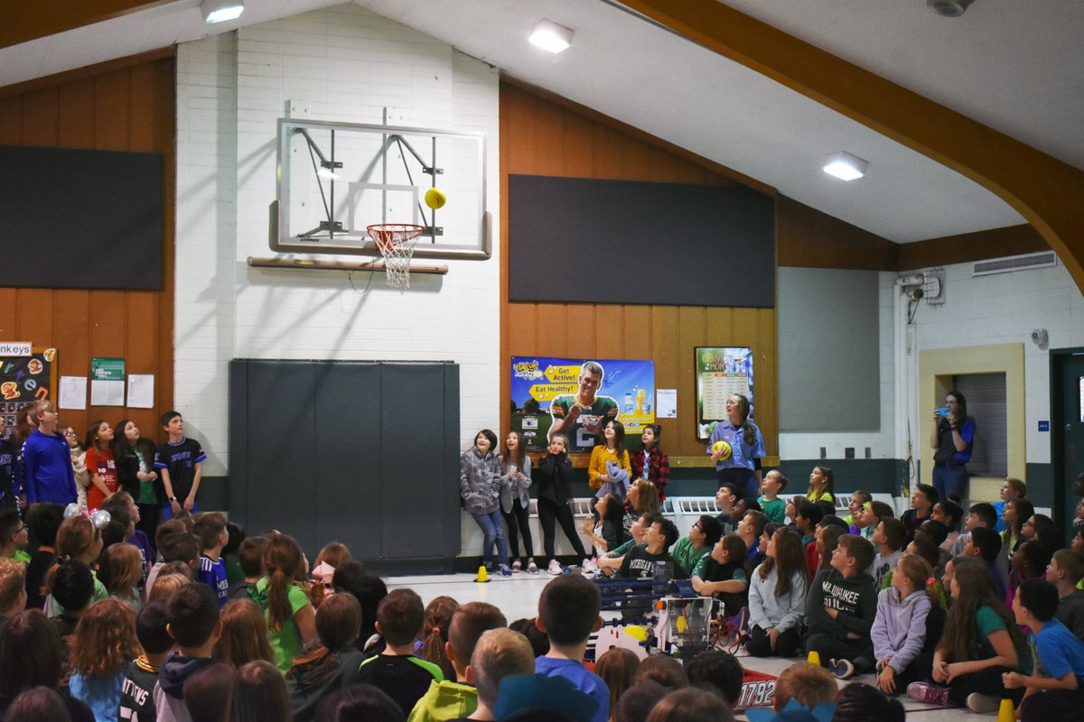 OCFSD's tweet photo. Students &amp; staff at Meadowview enjoyed an engaging demonstration by members of the OCHS Round Table Robotics team earlier this week! Their Robot even made a basket! RTR is part of the STEM Club at OCHS and will be hosting a STEAM Fair for students of all ages in May. https://t.co/psSYH9WTbK