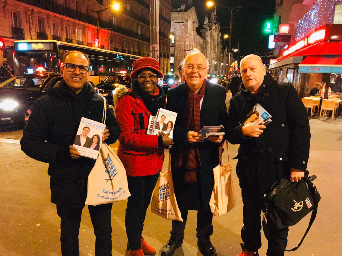 EliseFajgeles's tweet photo. En porte à porte, devant les écoles, les métros, les commerces, dans tous les quartiers de #Paris10, tous les jours à votre rencontre...avant d’être à votre service! 

Les 15 &amp; 22 mars prenons soin de #Paris, votons @karimamellal &amp; @agnesbuzyn !

#AvecAgnesBuzyn #Municipales2020 https://t.co/JOpDi0f8vj