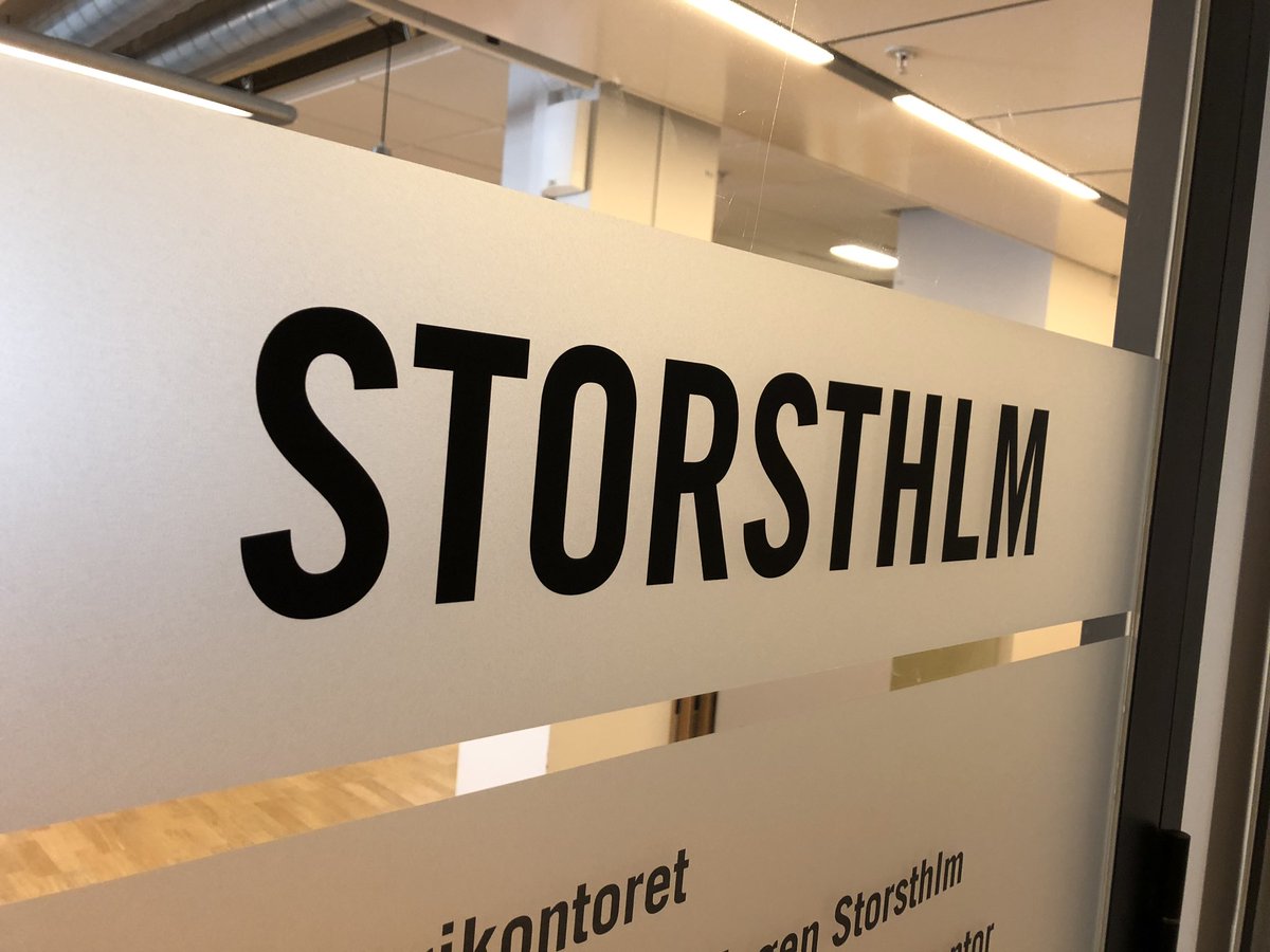 Möte idag hos @Storsthlm om #EnBättreSits #Systemanalys2020. @MariaNimvik om det fortsatta arbetet. Presentationer från @KarinOhlander och @Hanna_SLL_TRF, @regionstockholm och Peter Huledal, @Trafikverket om åtgärdsplaneringen och samverkan i regionen. 💪🛤🚛🛳