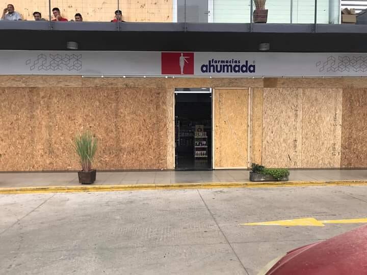 Después de que han robado tanto, ahora tiene miedo de que les roben.
