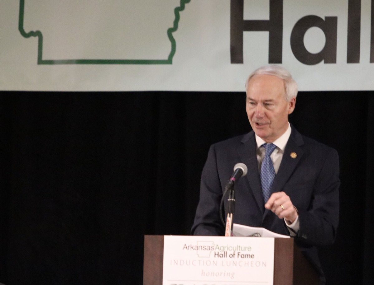 AgWriterArk's tweet photo. .@AsaHutchinson: “as leaders, we need to support #agriculture” in #Arkansas #AAHOF2020 https://t.co/FHMdbBQ2kB