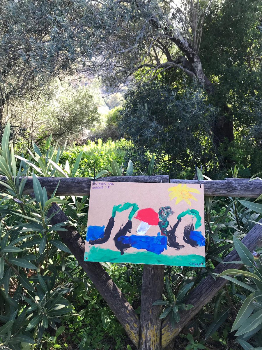 aytoalmonaster's tweet photo. ‘Almonaster por el Clima’ señalizando el sendero de La Ronda exterior de la Muralla #AxC fruto del taller Los Ojos del Bosque de @BabelNature 😍 #Almonaster https://t.co/5CBtUfznHf