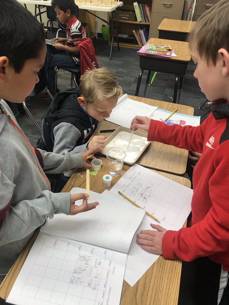 nadiadekoch's tweet photo. Mrs. Nichol’s 3rd grade class loves science labs! Here are a few of them exploring chemical changes, and identifying mixtures versus solutions. #Piedmontfocus Piedmontfocus https://t.co/VnzAumw8XI