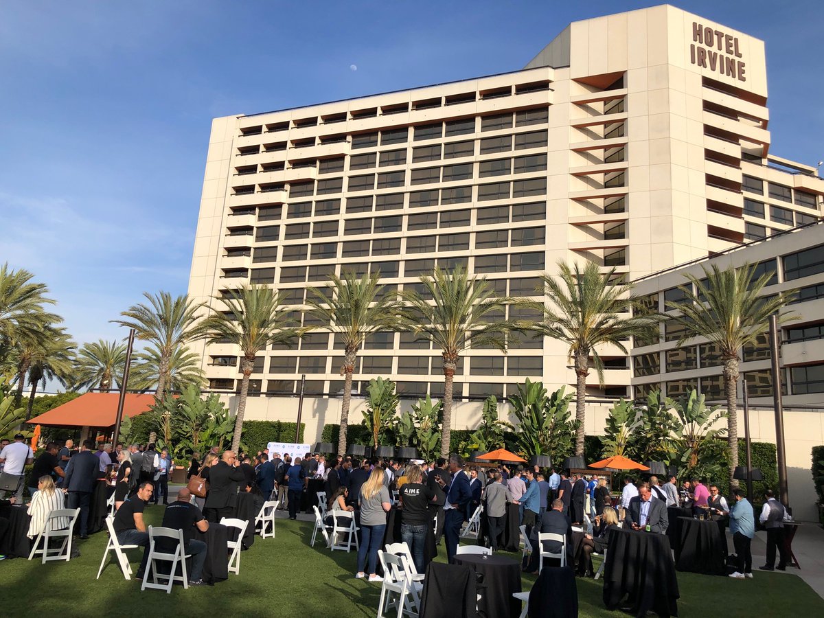 PlazaHmMortgage's tweet photo. We had a great time at #AIMEActivate yesterday showing everyone how Plaza makes life for #mortgagebrokers easier! Connect with us today to see how we can help you reach new heights in 2020! https://t.co/TAfdbg1GI8 https://t.co/6NRU2Q57s7