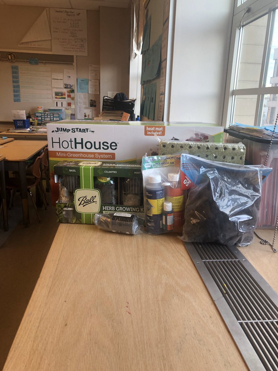 Ms_ONeill_'s tweet image. My students are so excited the materials are here for their #challengebased hydroponics project! #stemcollaborative @AppleEDU @MiguelCordero_A