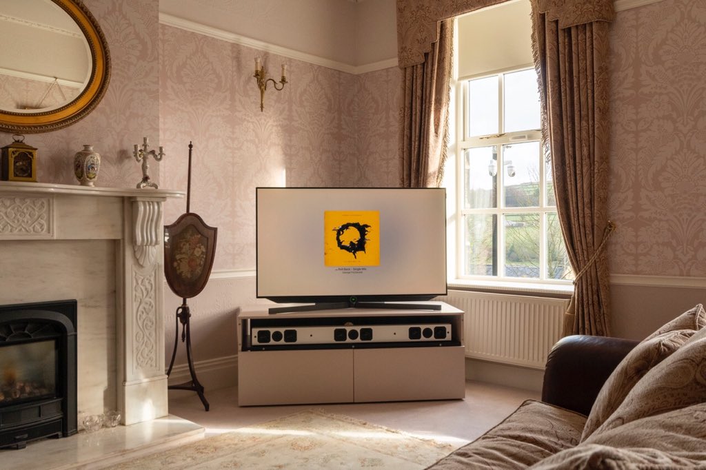 Custom pink cabinet anyone? We had the chance to go back to this project with @automatedhabitat and get some amazing photos! Soundbar and two subwoofers from @ArtcousticUK inside this cabinet. Best sounding cabinet ever???
#av #ci #custom #furniture #interiordesign