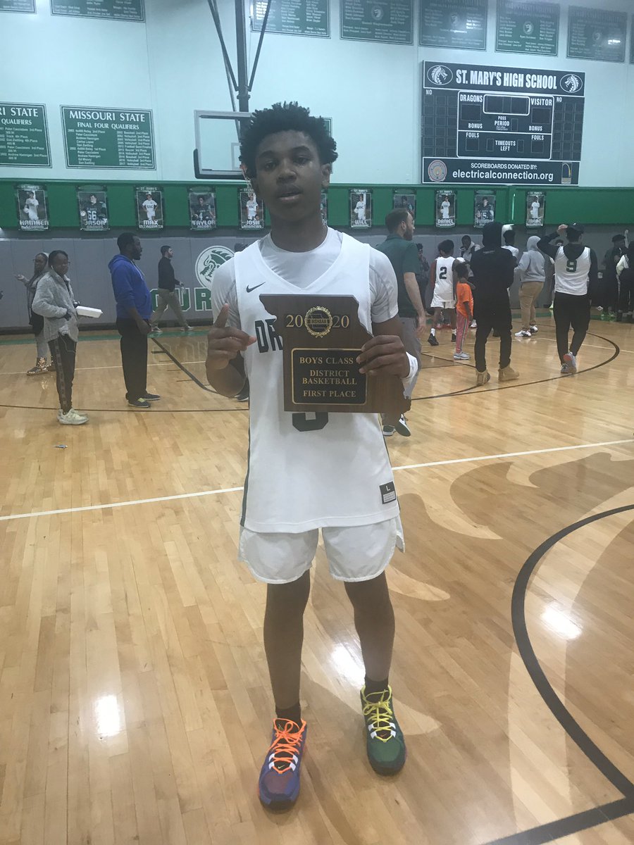 ChampJohnson0's tweet photo. District Champs-Road to state 💚‼️#Southside https://t.co/Ya9mCiEQeF