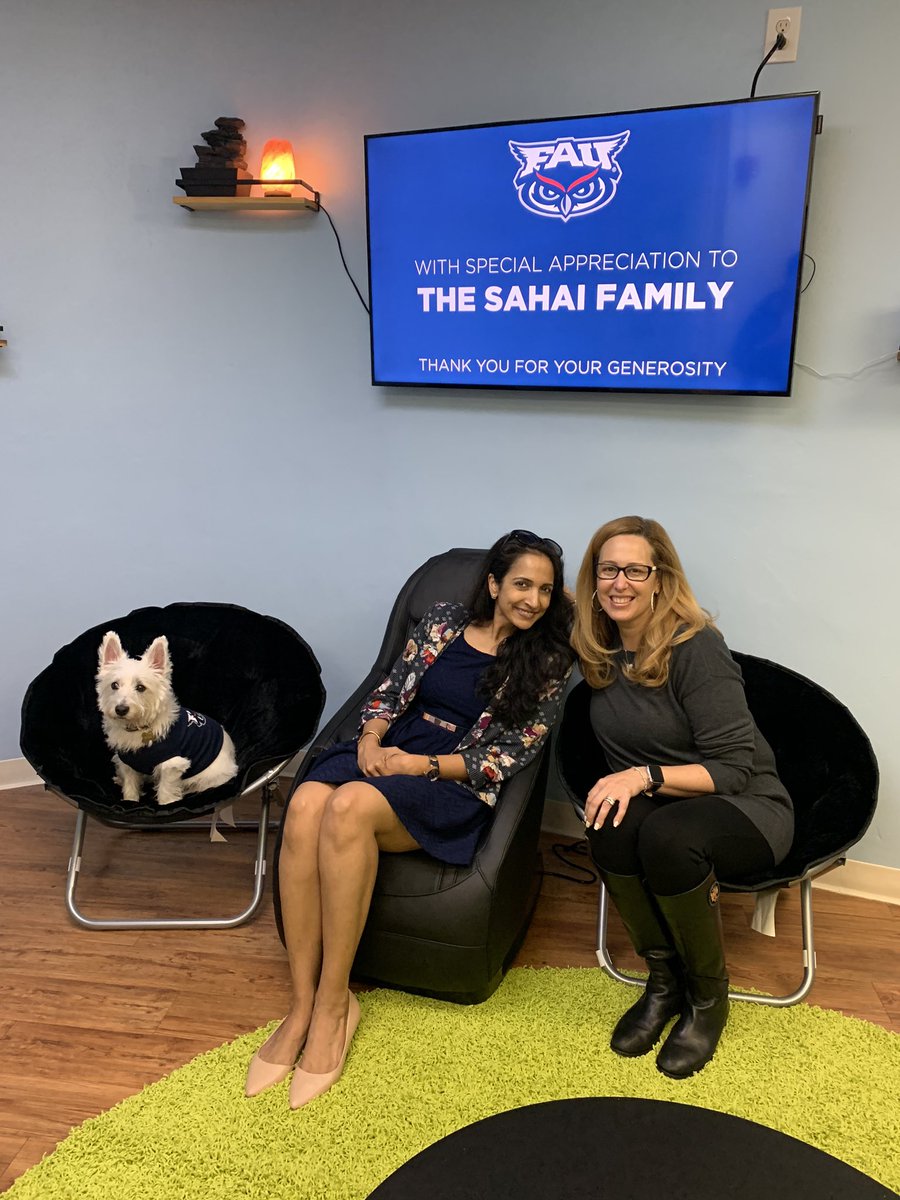 bees_sherry's tweet photo. Opened the mindfulness lounge thanks to a generous donation and a great team! Modeling mindfulness #actionresearch @ADHUS_FAUHS @PeacefulBarb #mindfulowls #vision #owlsimpact https://t.co/bpZYW1c1Or