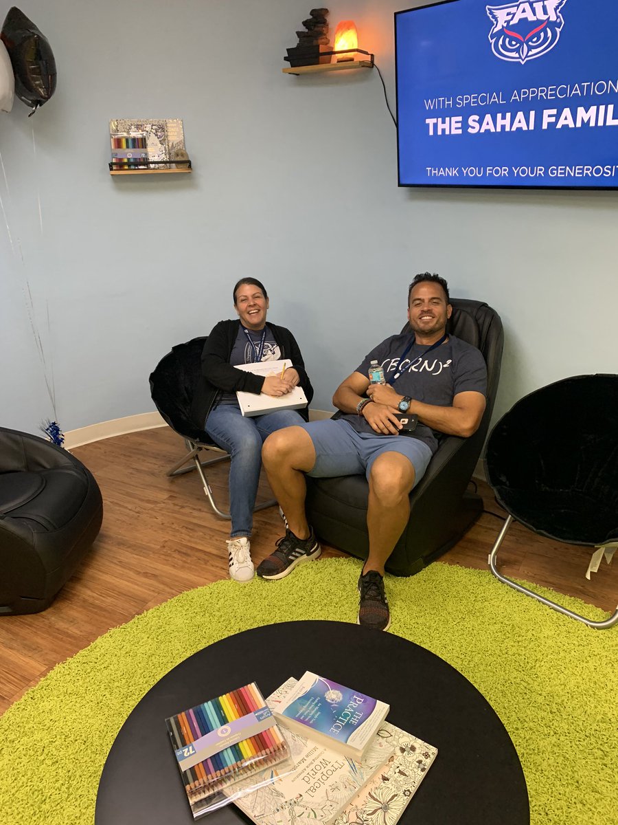 Opened the mindfulness lounge thanks to a generous donation and a great team! Modeling mindfulness #actionresearch <a href="/ADHUS_FAUHS/">ADHUS & FAU HS</a> <a href="/PeacefulBarb/">Barb Schmidt</a> #mindfulowls #vision #owlsimpact