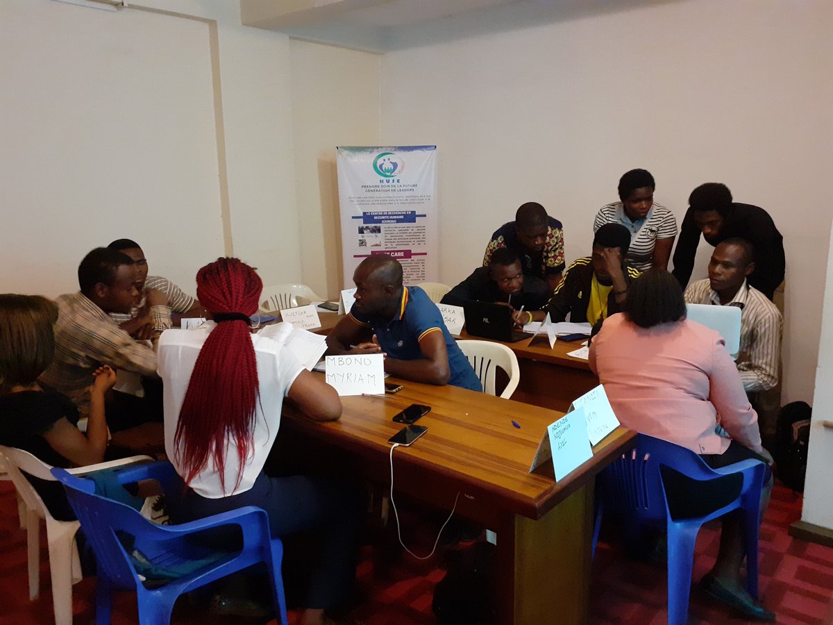 GroupHuse's tweet photo. Au cours de la 2e partie du #PVH #Certification en #développement_local,nos #volontaires se sont appropriés les règles d’#éthique et #déontologie du #secteur_public ainsi que les règles de #sécurité sur le terrain.Retour sur les travaux de groupe
#securité_humaine #formation_pro https://t.co/h62sEl8uqs
