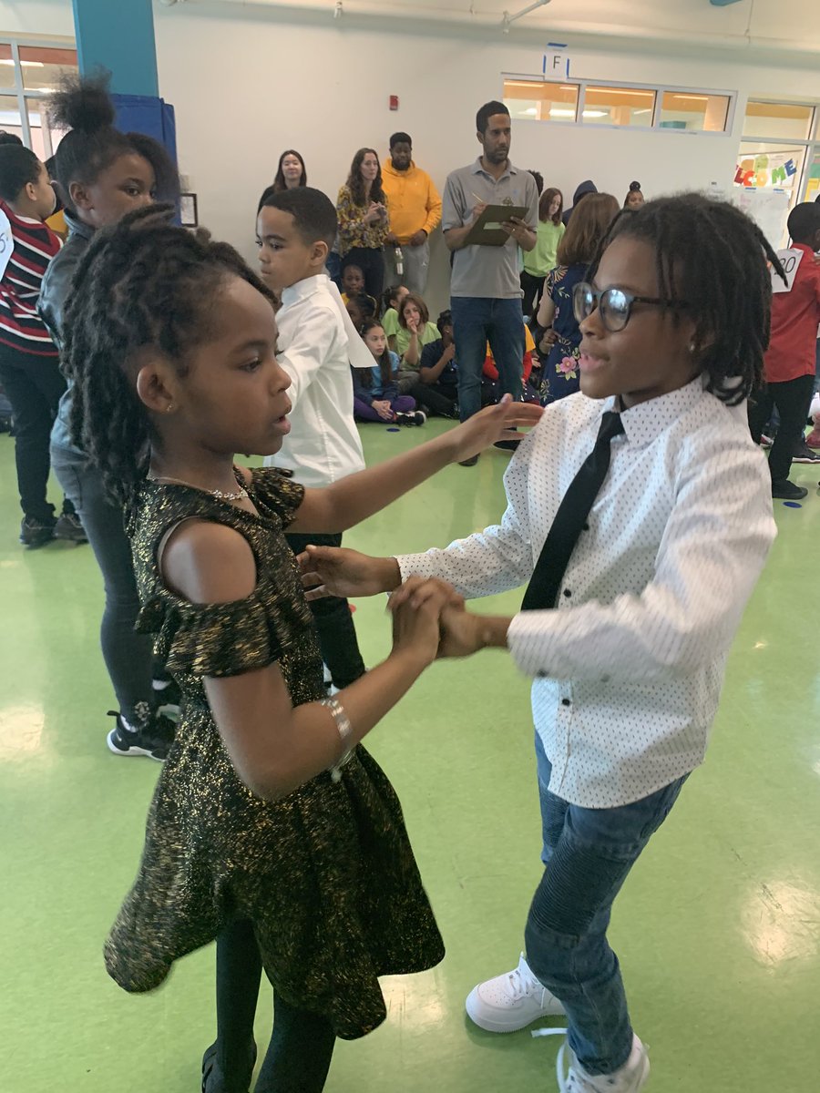 TwoRiversPCS's tweet photo. #merengue #bachata #elementaryschoolers #middleschoolers finals start in a few! https://t.co/H4RpPsZdeb