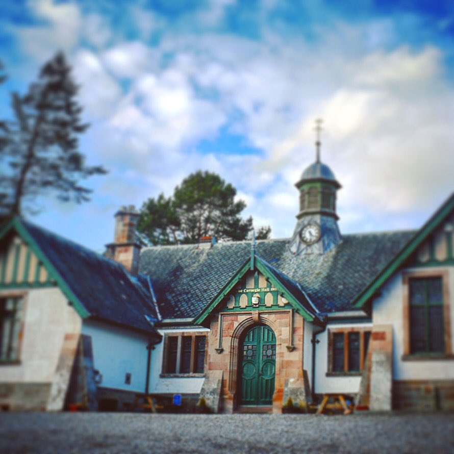 AnniCampbell1's tweet photo. One of Scotland’s most sought-after musicians Hamish Napier is coming to beautiful Carnegie Hall at Clashmore on 20th March at 7.30pm to launch his new album The Woods 🌲🌲
Support: talented young local musicians April Louise Sutherland and Abbie Rennie.
#sutherlandsessions https://t.co/3ztlK7IJtT