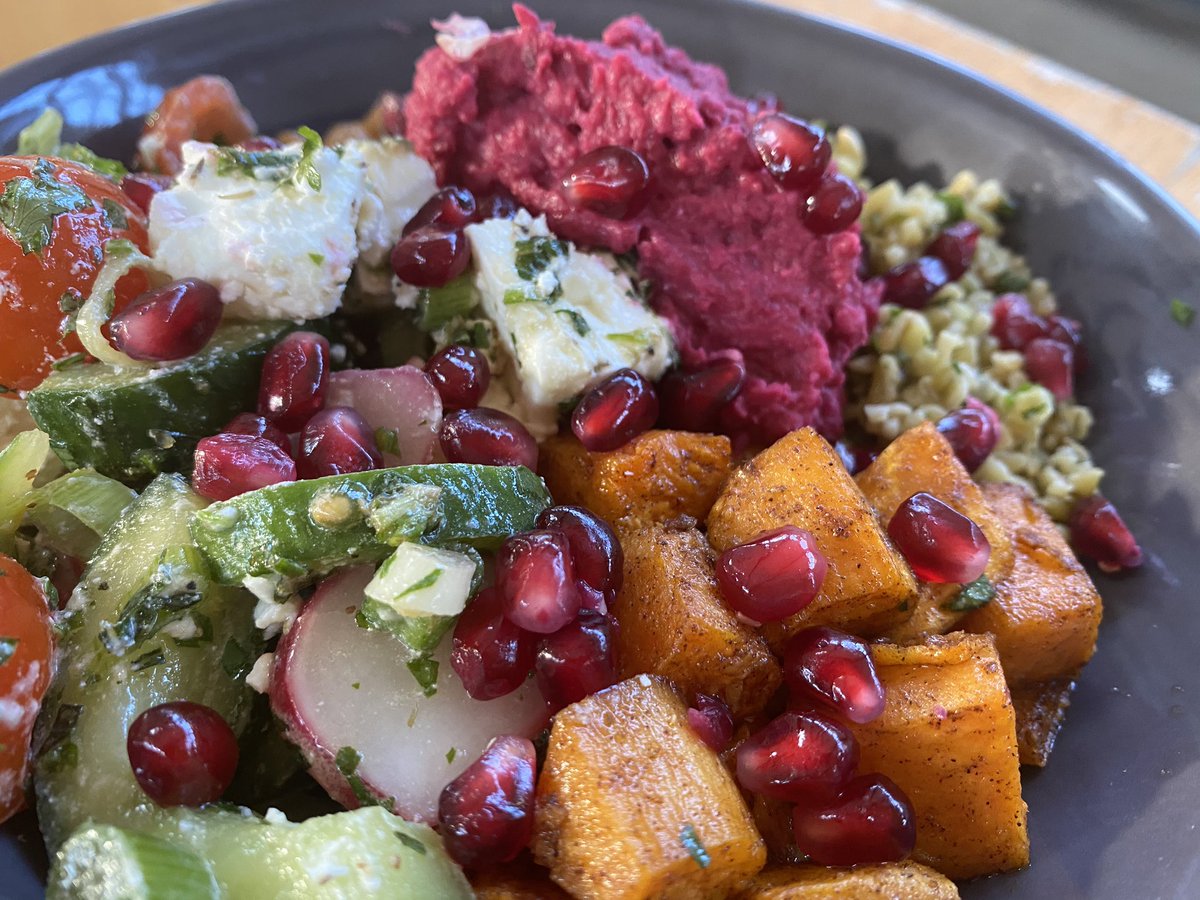 SueLovejoy2's tweet photo. This weeks #innovation , cumin roasted sweet potato, harissa chickpeas, mint feta salad , herby freekeh and beetroot hummus , with pomegranate sprinkled on top! #bowlfood @DanielCollier84 @VegaPatricia16 @bev_lusty @DamianBlake4 @GaryFox88 @mess_hallPC https://t.co/JT72x8zWXk