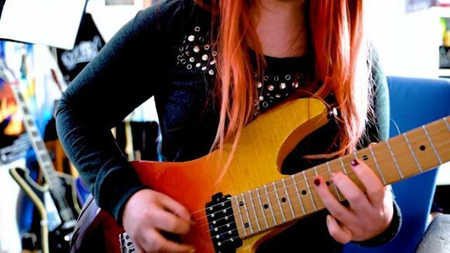 Jassy's sometimes having a hard time to get THE PERFECT take 😂😂😂
Have fun with these small outtakes, friends 😋✌🏻
Also have a lovely Weekend!!! 🔥🔥🔥
.
.
.
#girl #guitar #guitargirl #femaleguitarist #originalstuff #guitarsolo #thestruggleisreal #iba… ift.tt/2PQchrp