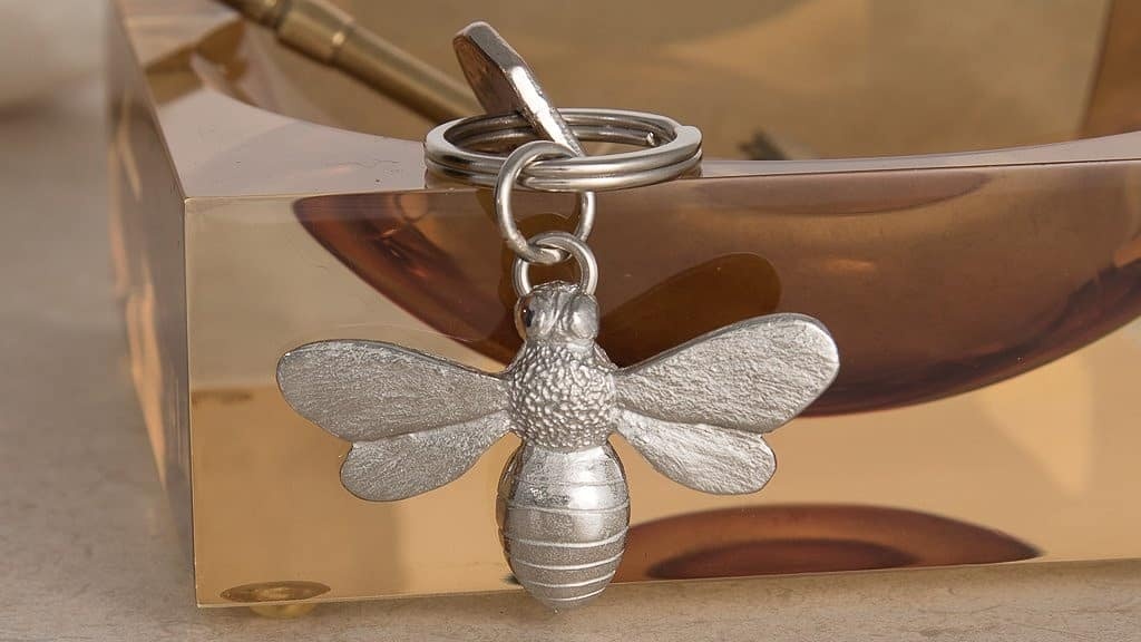 Between The Lines tweet media