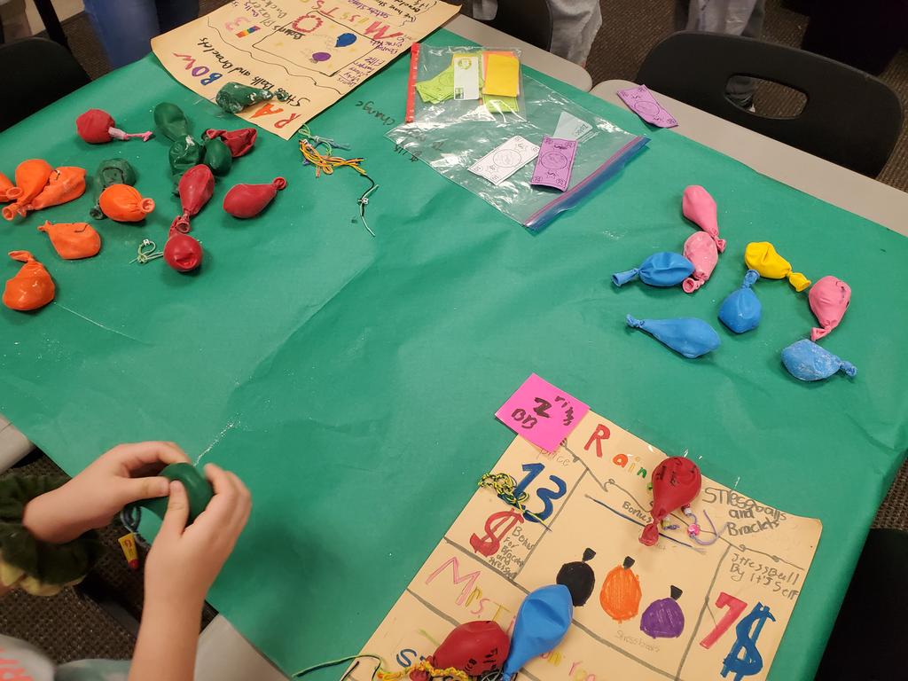 ChelsBels_3's tweet photo. We are selling out in #TheLearningCafe #JCTGoForLaunch @LAERomer @JCTElementary https://t.co/PM1W6EDtfr