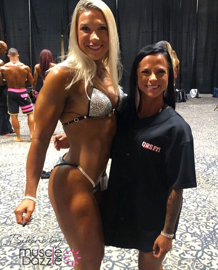 MuscleDazzle's tweet photo. Beautiful @hannahmoran408 shining super bright in her black competition bikini CB067. #muscledazzle #competitionbikini #crystalbikini #bikinicompetitor #cbbf #bikinibody #competitionprep #npcwestcoast #competitionbikinis #fitfam #arnoldclassicau #npccolorado #npcfigurecompetitor https://t.co/COlZFmwY1B