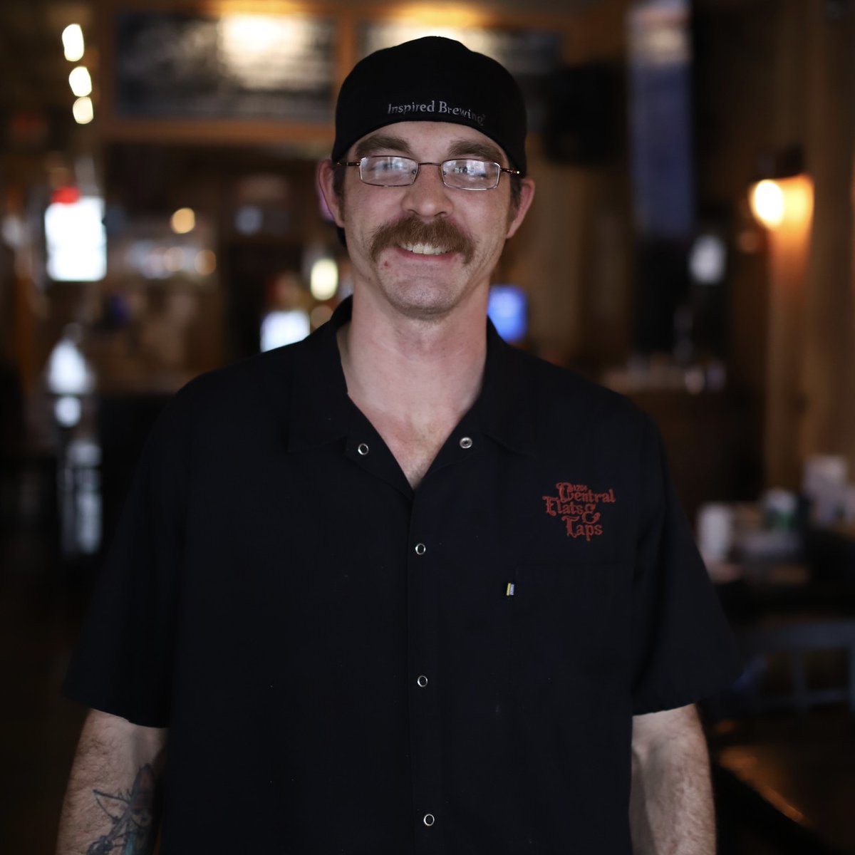 centFlatsNTaps's tweet photo. You guys...this is Billy! He is the maker of menus, the father of flats, and the architect of appetizers. He is an important member of the Central Flats and Taps family and we want to thank him for all that he does!
#EmployeeAppreciationDay #billyforpresident #centralflatsntaps https://t.co/TUiGyaXcaz