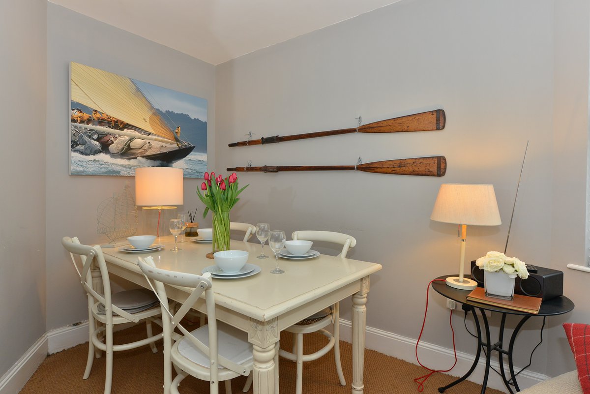 Home from Home by Hamptons International tweet media