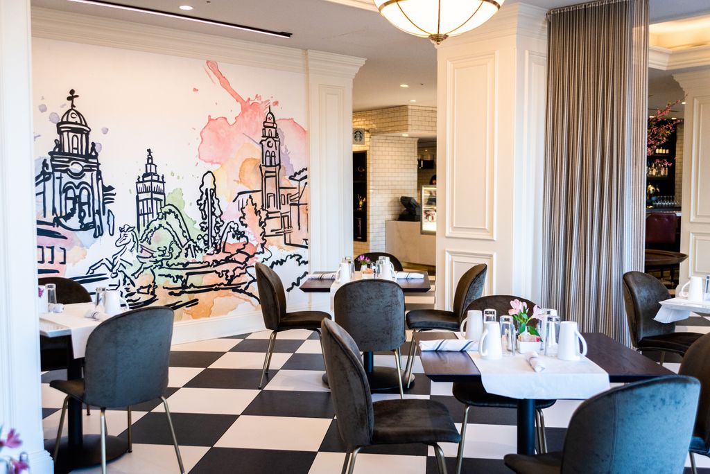 From big parties to intimate dinners, we’ve got you covered with French-inspired dishes and incredible cocktails. Call to make your weekend reservations: buff.ly/2vwrUNV