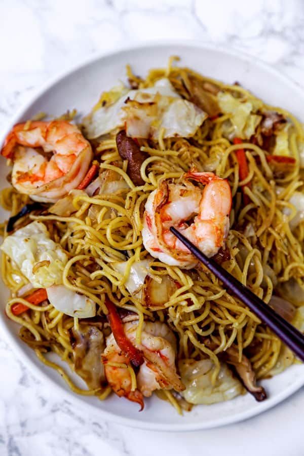 misspickledplum's tweet photo. It’s #noodle time! 🍜
This delicious recipe is super easy to make - and bursting with #stirfried noodle goodness 👏💥😋
Ready in just 15 minutes!
#easyrecipe #f52grams #feedfeed #nomnomnom
Get the Recipe 👉 https://t.co/b6RZ6p2Duz https://t.co/ng9vd1wDlY