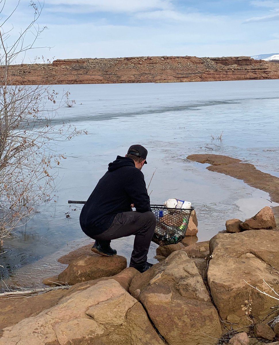 As the ice and snow melts this spring the lost hidden treasures come out. #fillyournet
-
#fishforgarbage #cleanup #pickuptrash #fishkarma #iceoff #risingnet