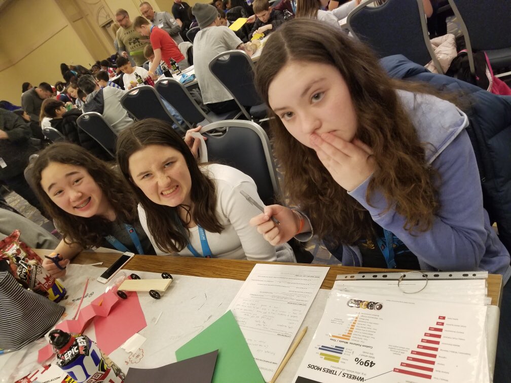 Ten80Ed's tweet photo. #Chicago students cruising into #designthinking and #datadrivendesign to build their ideal rides at the CUS.T.E.M. Car Experience. #WeRTen80
#SEMAeducation #drivingSTEM #STEM #STEMeducation #innovation #tech #customcars #cars https://t.co/uIjzyhaJCM