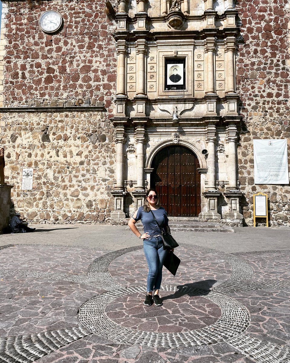 Días llenos de aprendizaje 🥰
#vivalavida #soprano #operasingers #tequila #operastudiobecmann