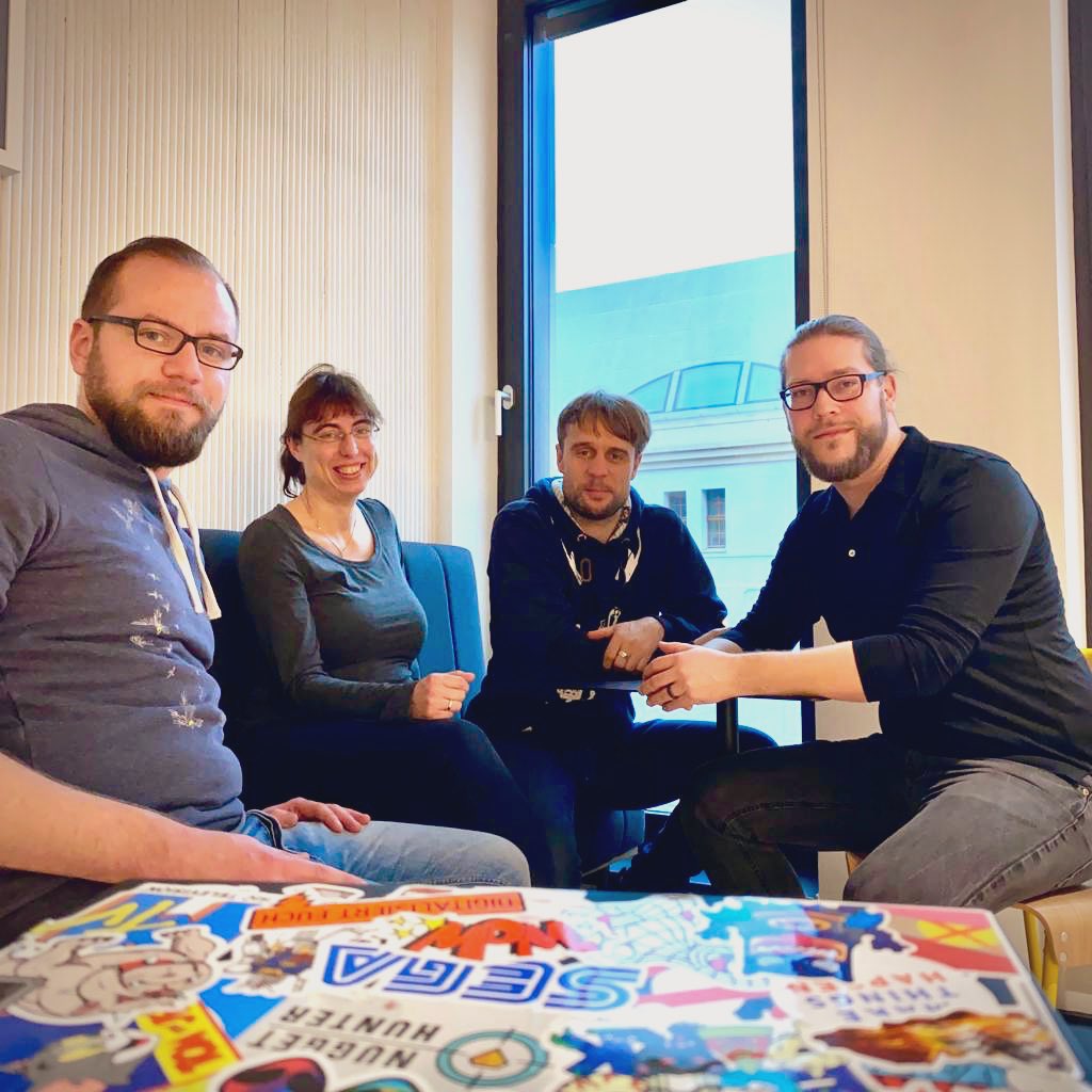 Team TripRatR endlich mal wieder vereint in der #digitalbase in Berlin und sichtlich ausgelaugt nach einem harten Workshop #startup #intrapreneurship #ratings #reviews #digital