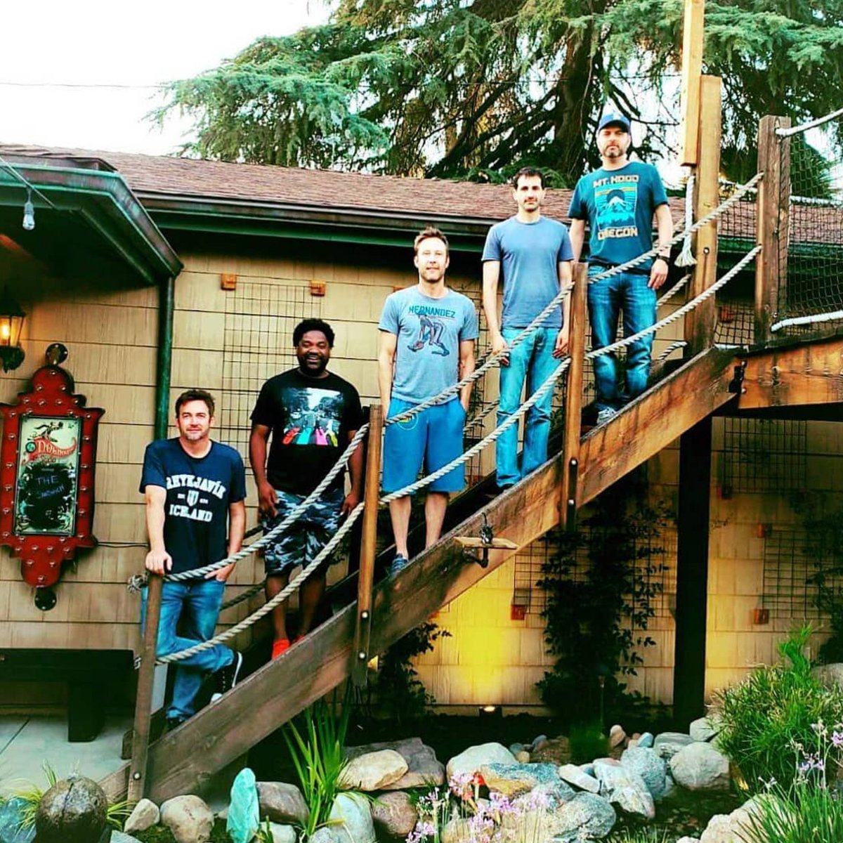 LittleLisa24's tweet photo. The guys of @leftonlaurel are back with a Stageit online acoustic show next Wednesday, March 11th at 10pm EST/ 7pm PST!
Get your ticket at the link below π
https://t.co/DvxKRfT8dV
@michaelrosenbum @carlmcdowell @Kentalope @therealtomlally @RobDanson1 #LeftonLaurel @Stageit https://t.co/HMNFI18X0h